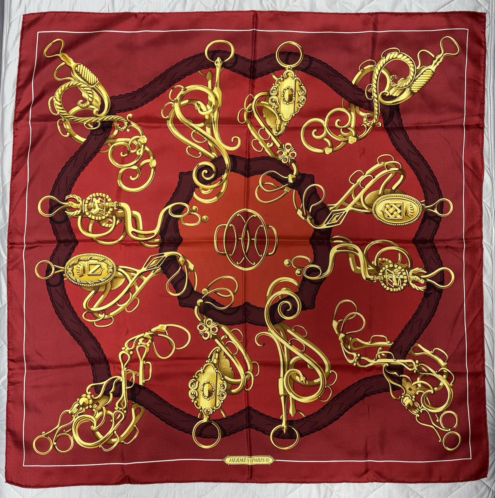 HERMES Silk Scarf Carre 90 LES FETES DU ROI SOLEIL Red White Gold Authentic