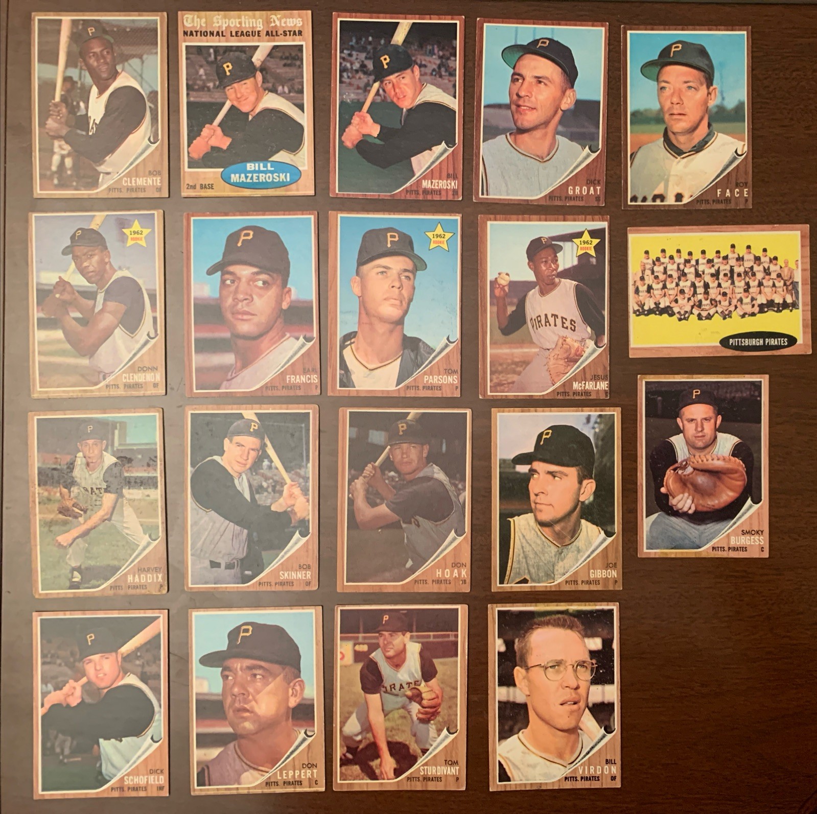 1962+1963 Topps MLB Baseball Pirates Lot/(25)Cards/w/Stars/Clemente/Maz/Clend RC 1962+1963 Topps MLB Baseball Pirates Lot/(25)Cards/w/Stars/Clemente/Maz/Clend RC