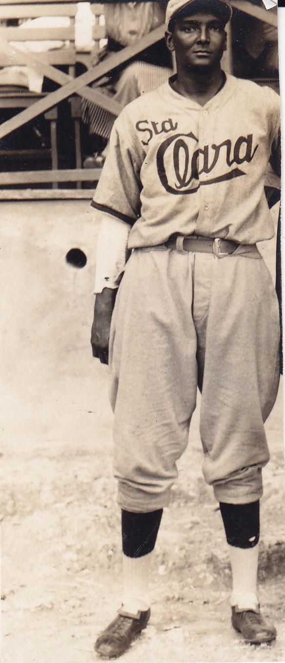 Vintage 1938-39 Santos Amaro Cuban Baseball Trimmed News Photo DGND Back Caption