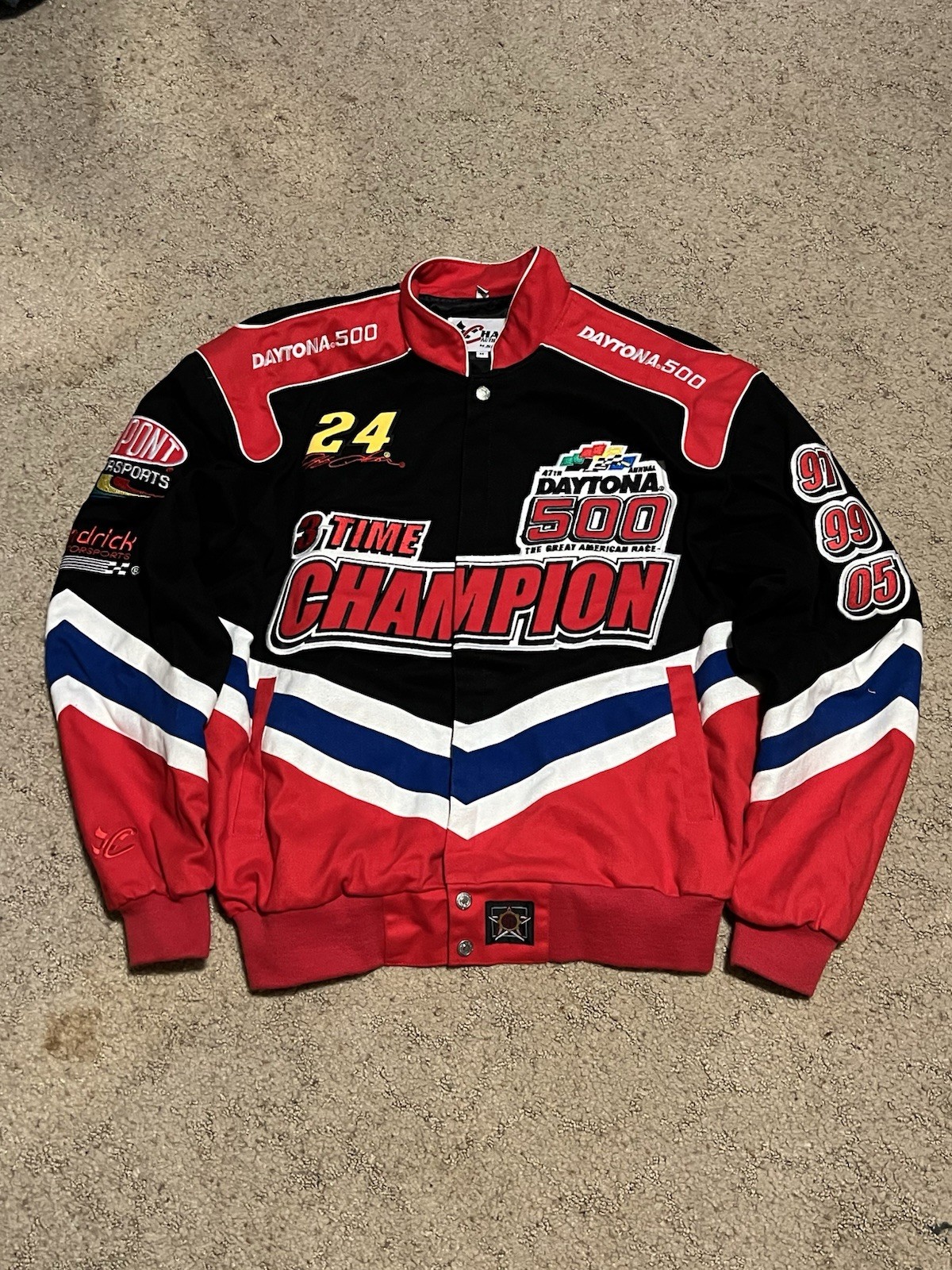 2005 Chase Authentics Jeff Gordon Size Medium Championship Racing Jacket 2005 Chase Authentics Jeff Gordon Size Medium Championship Racing Jacket