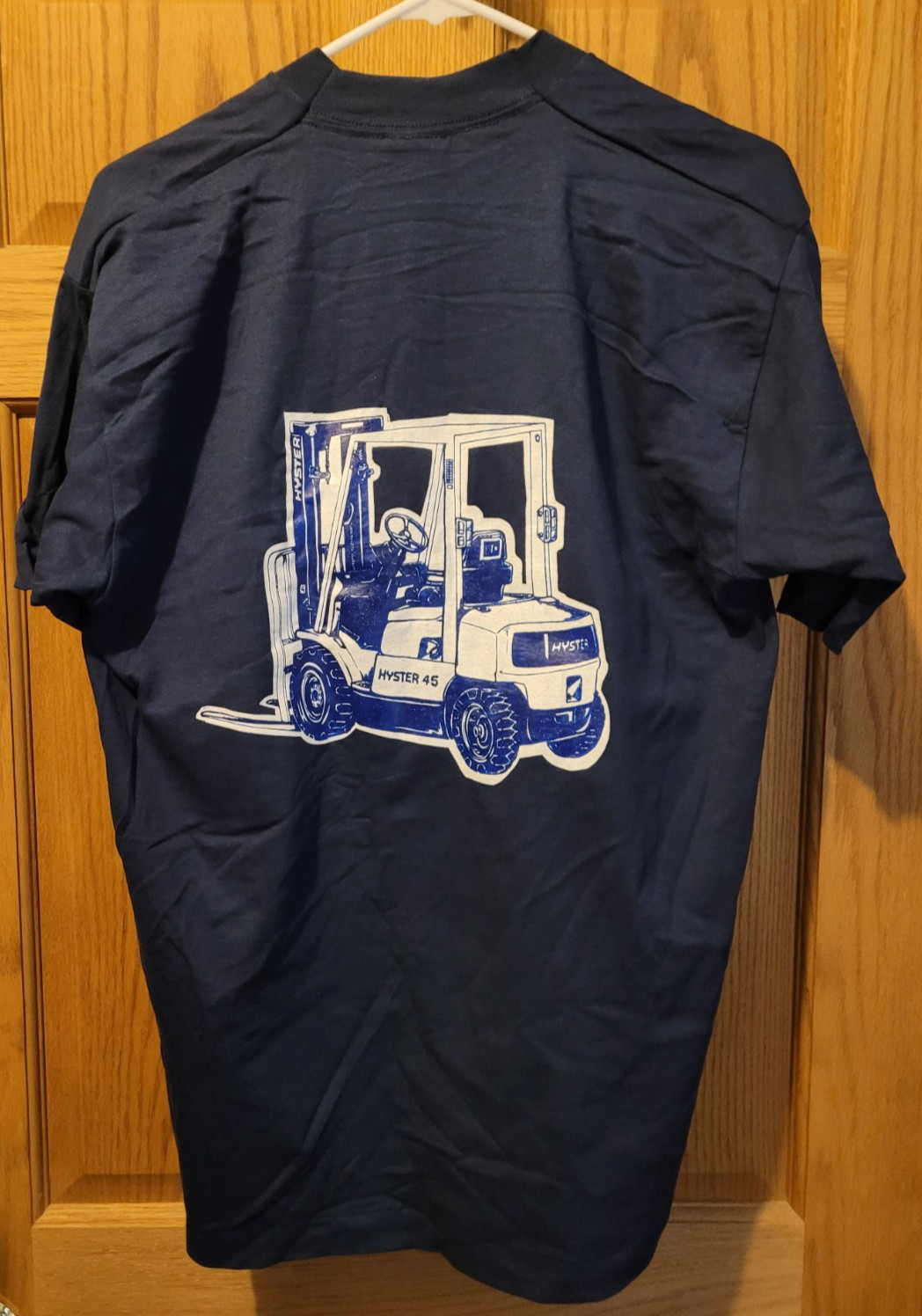 Vintage Printed Hyster Forklift Fruit of the Loom Pocket T-shirt Size Large NWOT