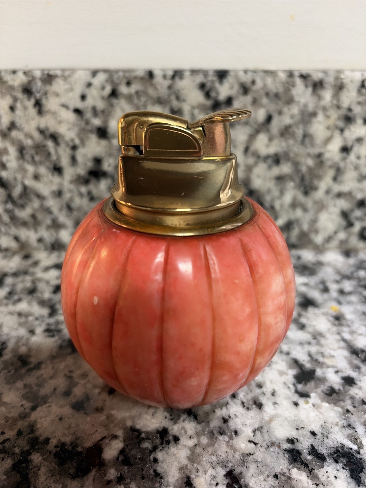 Vintage Evan’s Tabletop Lighter Made In Italy Alabaster Or Marble MCM Very nice