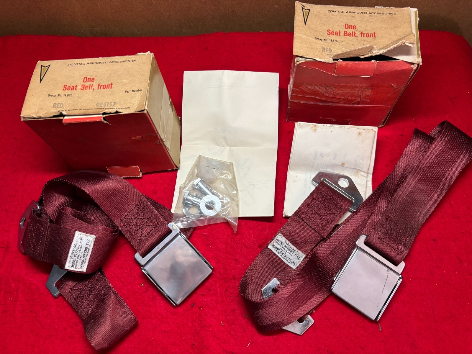 NOS 1964-1966 PONTIAC GTO TEMPEST LEMANS GP IRVING AIR CHUTE SEAT BELTS MAROON NOS 1964-1966 PONTIAC GTO TEMPEST LEMANS GP IRVING AIR CHUTE SEAT BELTS MAROON