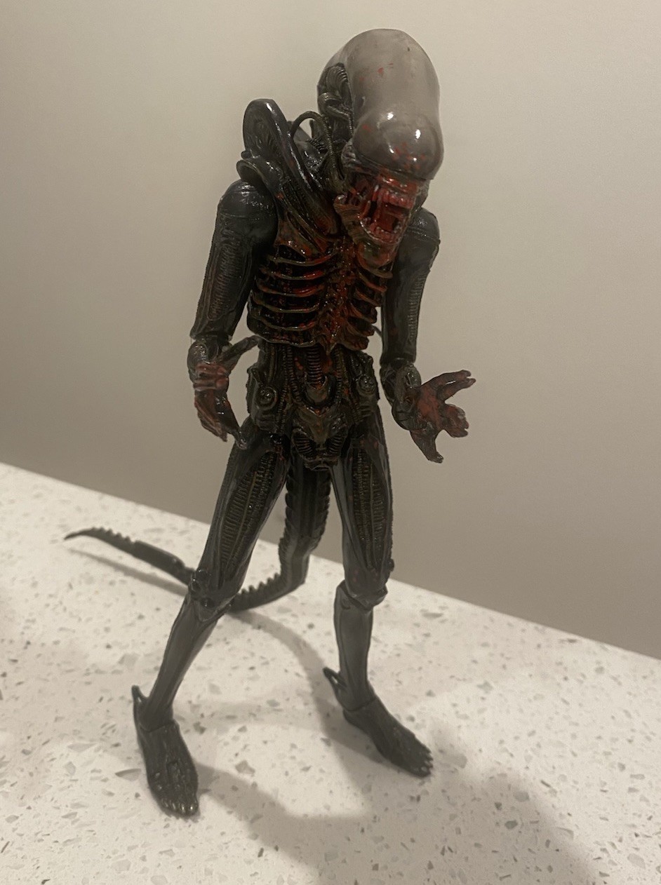 NECA Aliens 40th Anniversary Bloody Xenomorph Action Figure Complete NECA Aliens 40th Anniversary Bloody Xenomorph Action Figure Complete