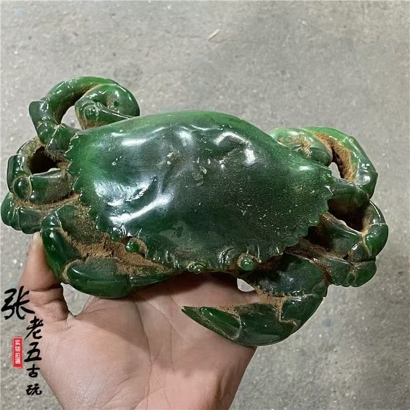 Antique Style Jade Crab Pendant Carved Xiuyu Old Jade Ornament Collectible Decor Antique Style Jade Crab Pendant Carved Xiuyu Old Jade Ornament Collectible Decor