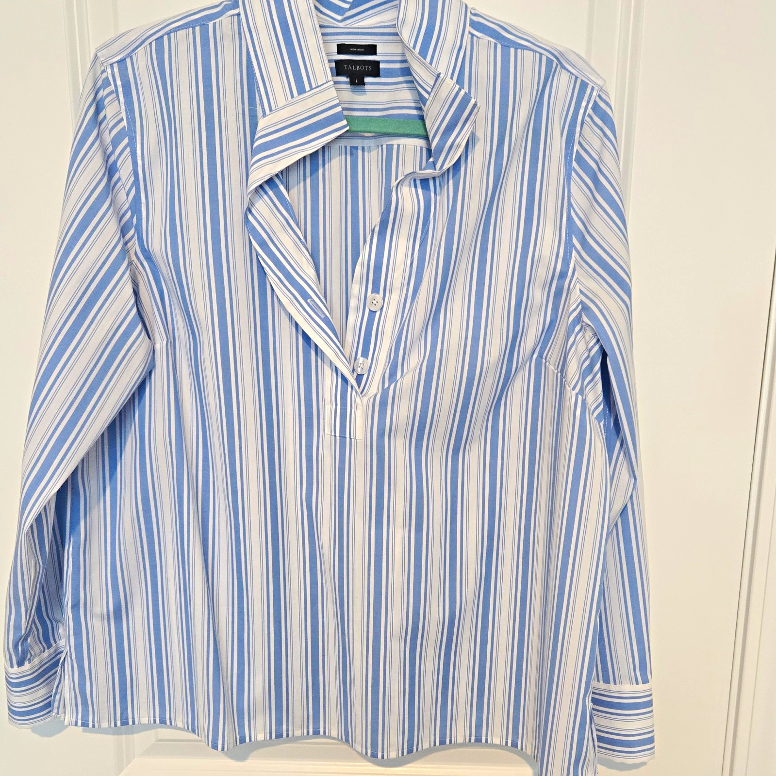 Talbots Blue White Striped Collared Button Front Long Sleeve Blouse Women’s L Talbots Blue White Striped Collared Button Front Long Sleeve Blouse Women’s L