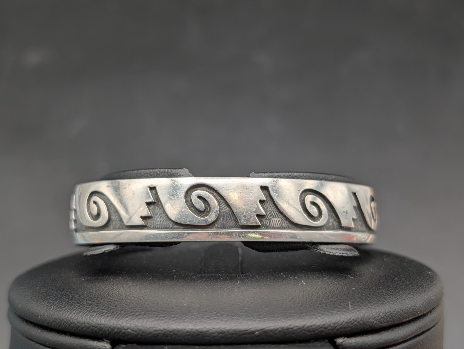 Vintage Hopi Lawrence Saufkie Sterling Silver Wave Overlay Cuff Bracelet Signed Vintage Hopi Lawrence Saufkie Sterling Silver Wave Overlay Cuff Bracelet Signed