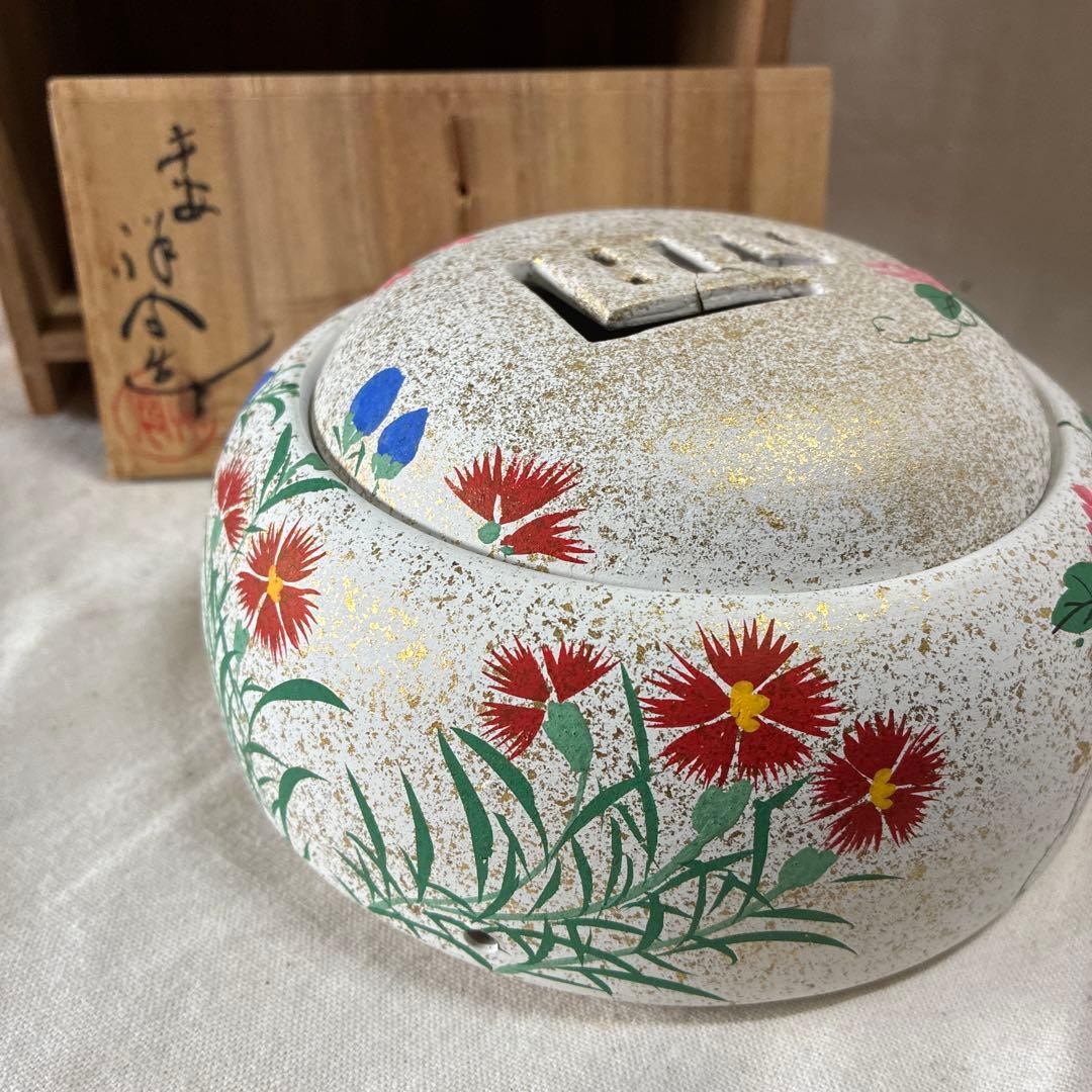 Japanese Heian Shoho Nanakusa Kogo Incense Container Gold w/ Tomobako