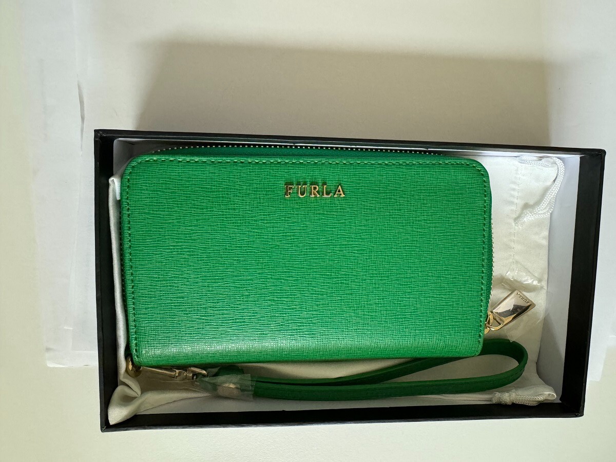 Furla Genuine Leather Babylon Zip-around Wallet Color: Emerald 033 Furla Genuine Leather Babylon Zip-around Wallet Color: Emerald 033