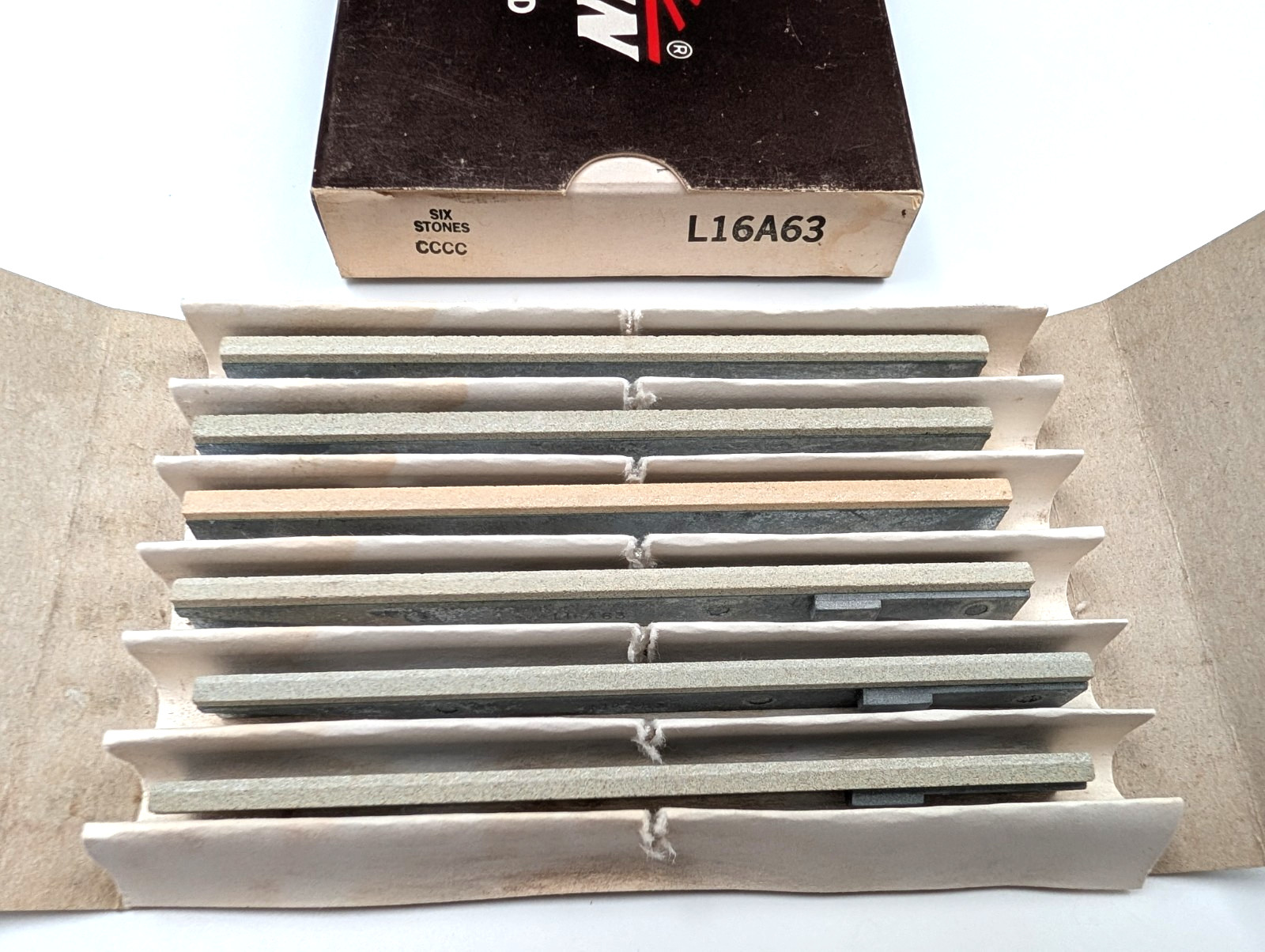 Sunnen L16A63 Honing Stones - Full Box of 6 Stones - New Old Stock