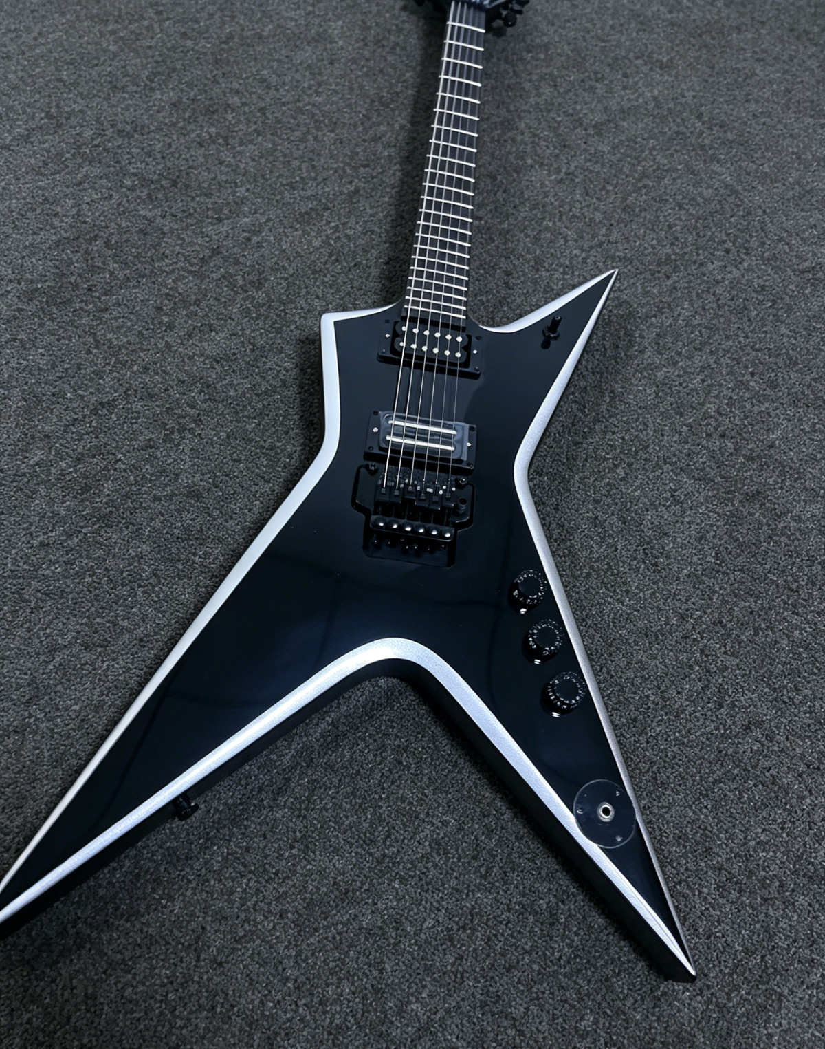 Washburn Dimebag Darrell Signature Model Electric Guitar Black Ship US Washburn Dimebag Darrell Signature Model Electric Guitar Black Ship US