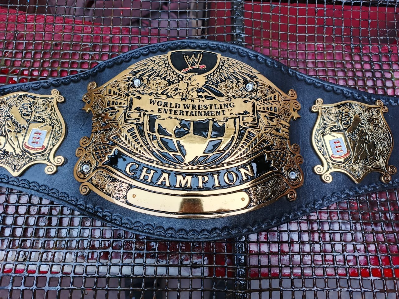 OLD UNDISPUTED V2 HEAVYWEIGHT CHAMPIONSHIP BELT WRESTLING TITLE 4MM BRASS ADULT OLD UNDISPUTED V2 HEAVYWEIGHT CHAMPIONSHIP BELT WRESTLING TITLE 4MM BRASS ADULT