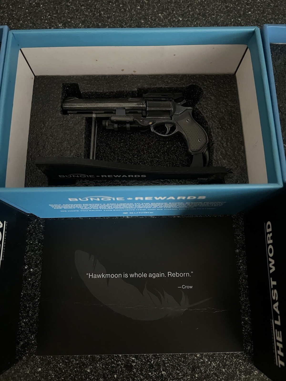 Bungie Rewards Hawkmoon Gun Replica w/ Display Stand Destiny Crow 2021 Bungie Rewards Hawkmoon Gun Replica w/ Display Stand Destiny Crow 2021