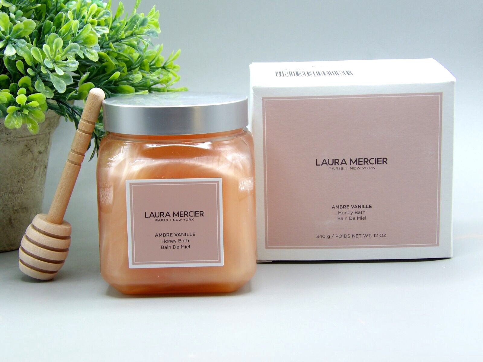 New Laura Mercier Ambre Vanille Honey Bath 12 oz New in Box With Dropper RARE New Laura Mercier Ambre Vanille Honey Bath 12 oz New in Box With Dropper RARE
