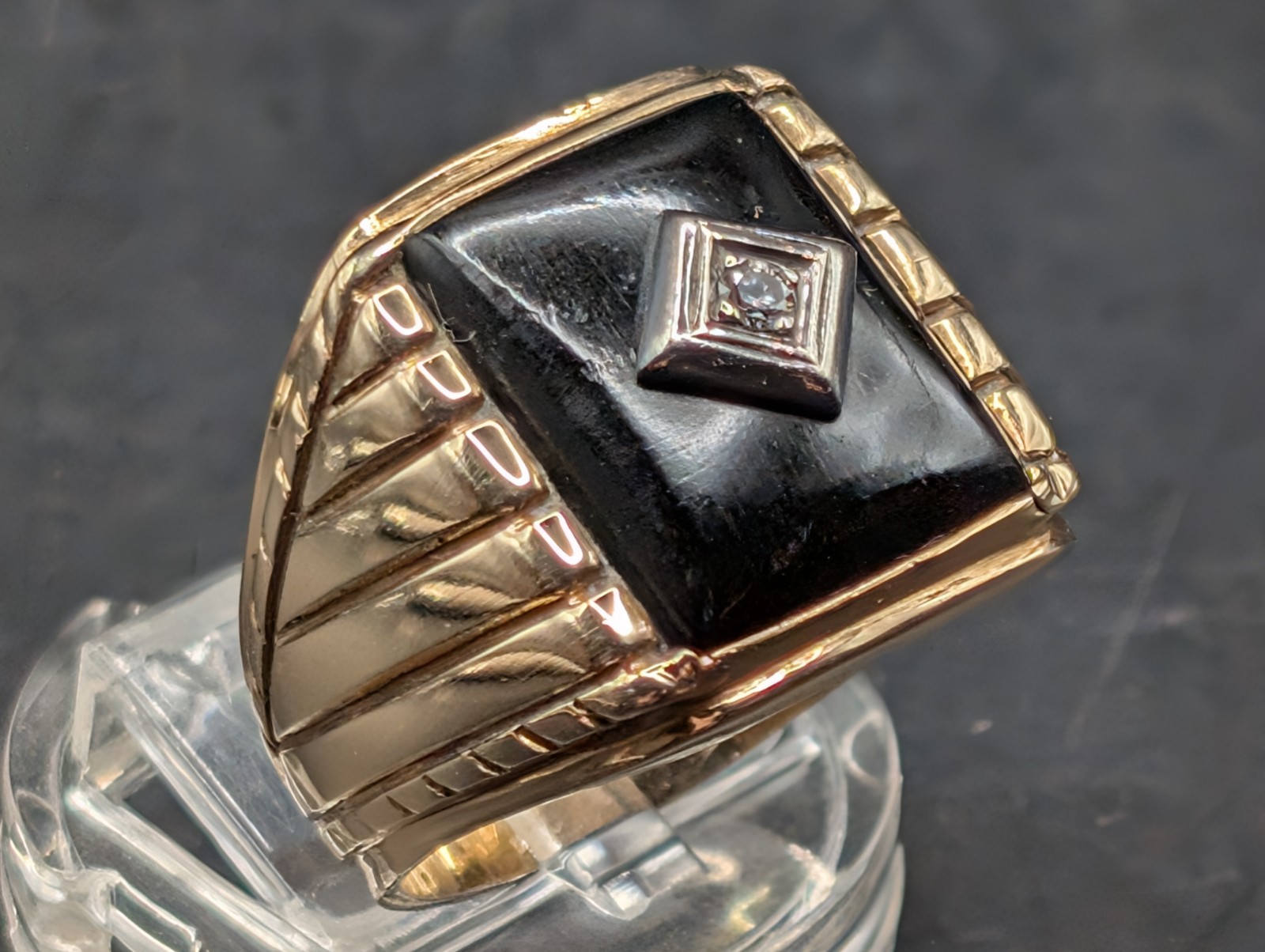 🔥ANTIQUE 10K SOLID GOLD HEAVY DIAMOND STATEMENT RING SIGNED 10.6 GRAMS SZ 10 🔥 🔥ANTIQUE 10K SOLID GOLD HEAVY DIAMOND STATEMENT RING SIGNED 10.6 GRAMS SZ 10 🔥