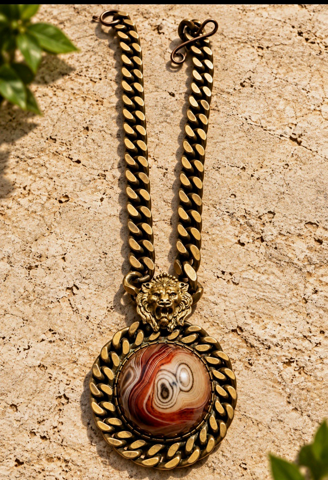Custom Hand Gold Tone Curb Chain Necklace Lion Head Charm Round Brown Custom Hand Gold Tone Curb Chain Necklace Lion Head Charm Round Brown