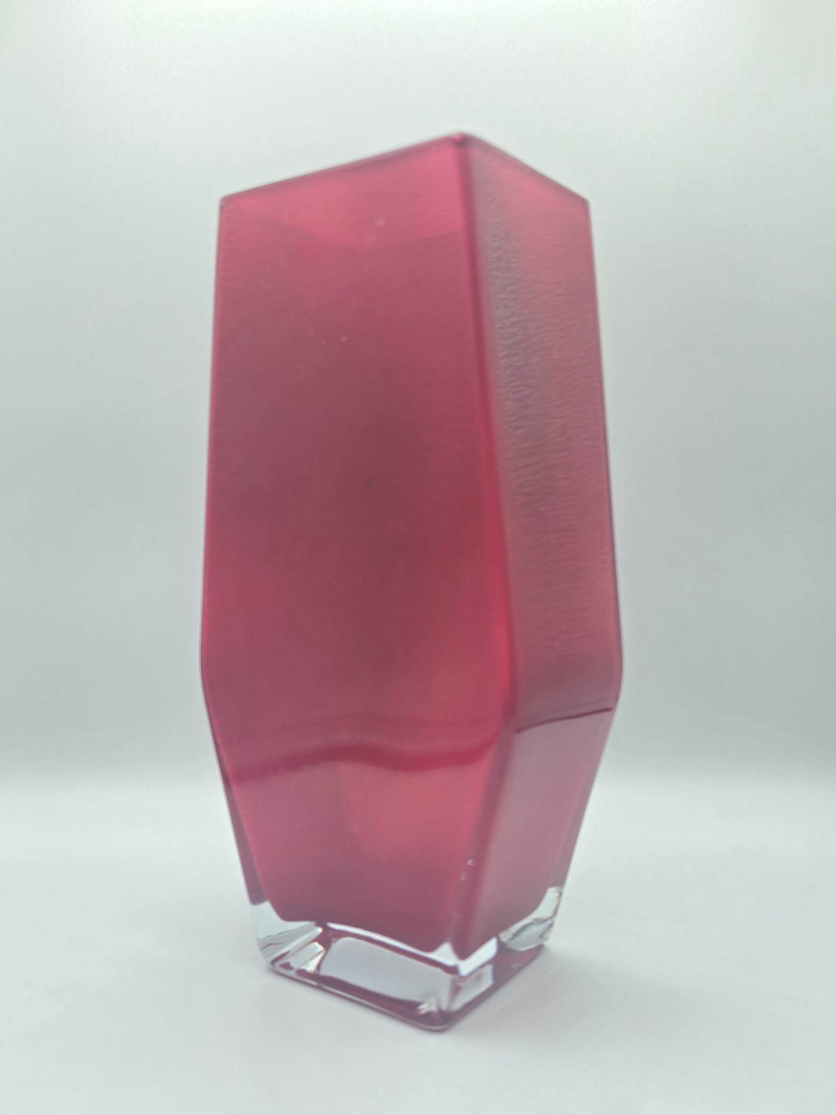 Vintage Mid Century Modern Glass Pink/Purple Vase