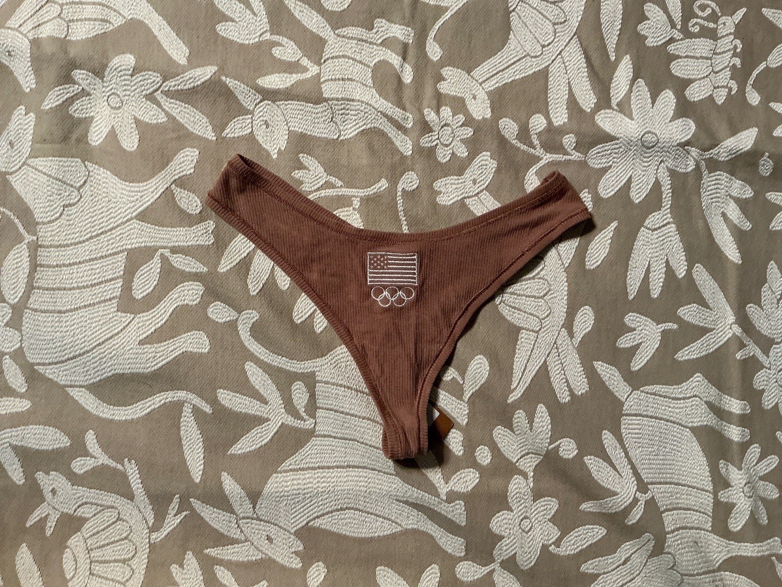 NWT Skims Soft Lounge Rib Dipped Tong Team USA in Sienna Sz Small NWT Skims Soft Lounge Rib Dipped Tong Team USA in Sienna Sz Small
