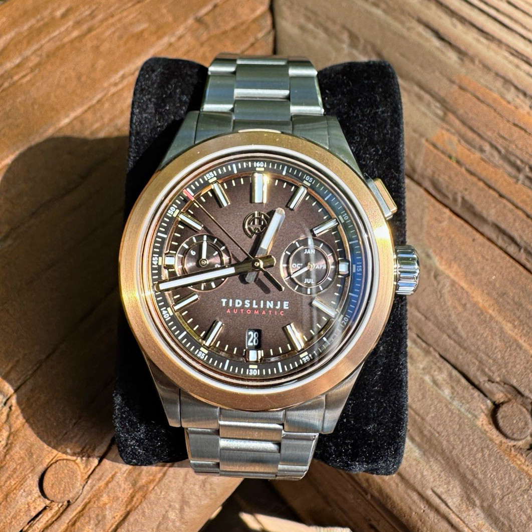 Henry Archer TIDSLINJE Automatic 40mm Brown Dial 200m Box/Papers Henry Archer TIDSLINJE Automatic 40mm Brown Dial 200m Box/Papers