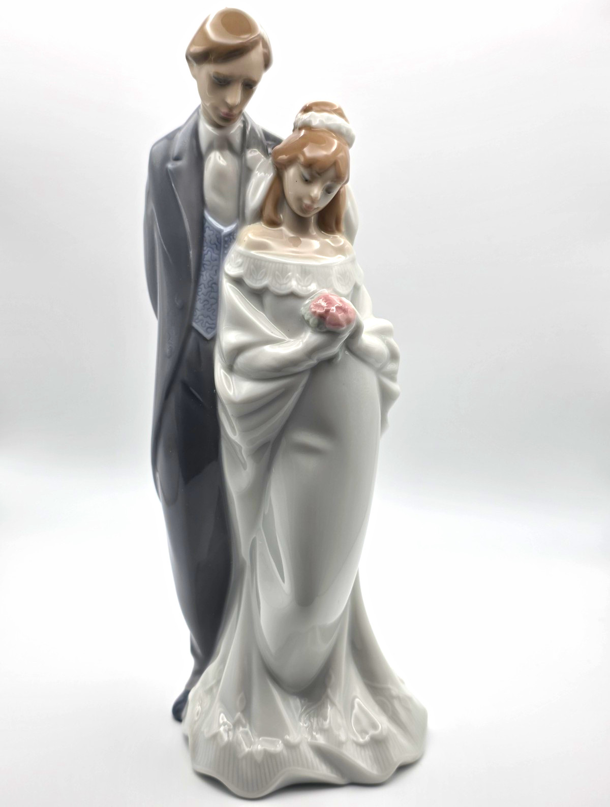 NAO by Lladró Love Always Porcelain Bride & Groom Figurine Spain 8