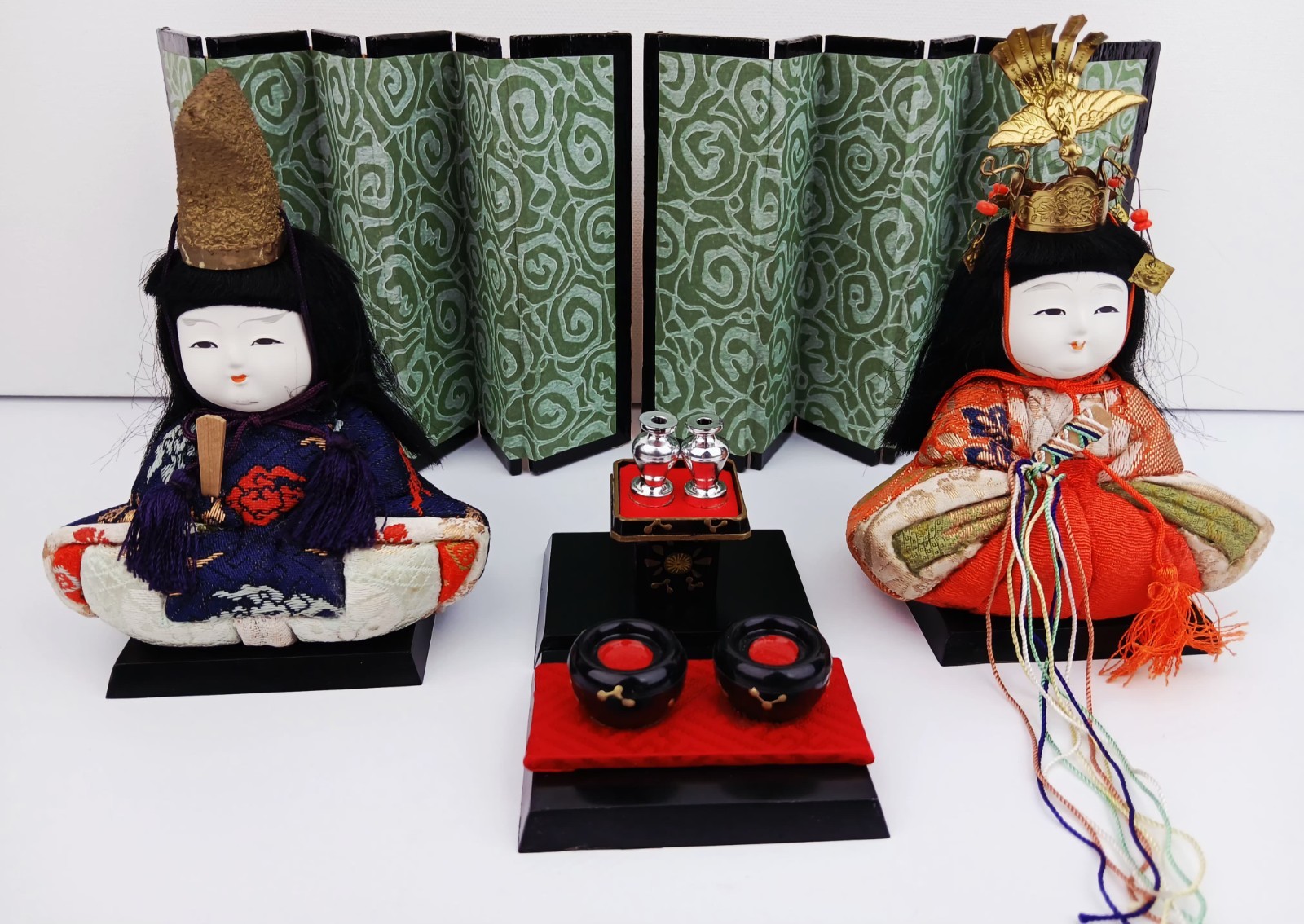 VINTAGE JAPANESE HINA DOLLS EMPEROR & EMPRESS KIMEKOMI SET WITH BYOBU SCREEN 🇯