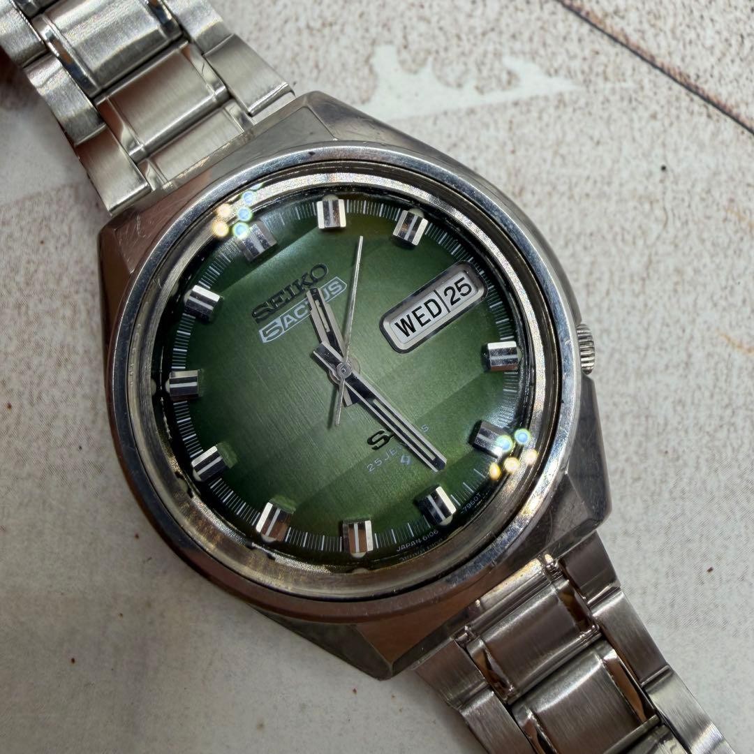 SEIKO 5 ACTUS SS 6106-7690 Automatic Day-Date Vintage JAPAN Green Dial Day-Date SEIKO 5 ACTUS SS 6106-7690 Automatic Day-Date Vintage JAPAN Green Dial Day-Date