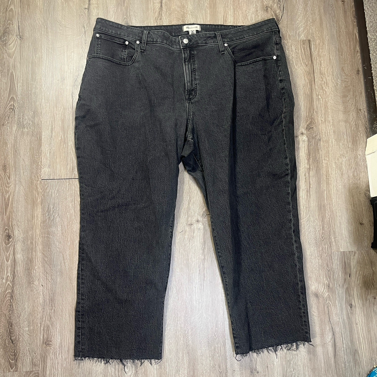 NEW Madewell Curvy Perfect Vintage Straight Jean 28W Charcoal Gray NEW Madewell Curvy Perfect Vintage Straight Jean 28W Charcoal Gray