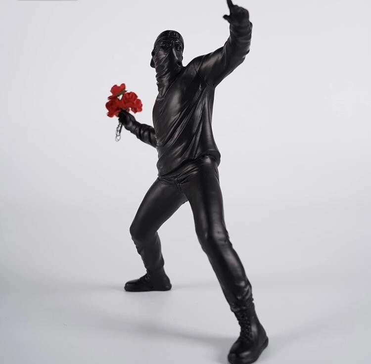 Banksy Dismaland Original FLOWER THROWER Sculpture (Black) RARE