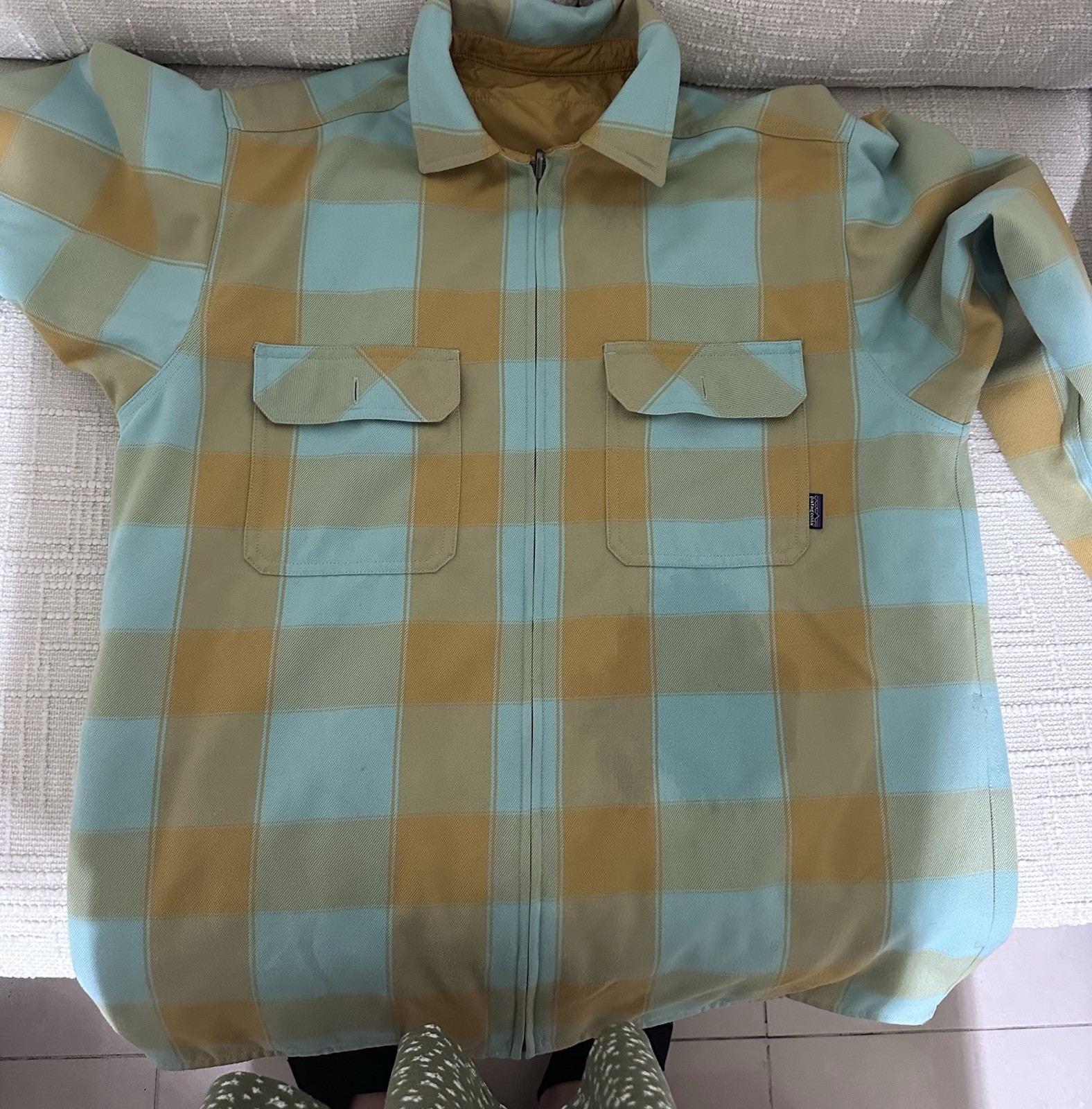 Patagonia Reversible Flannel Jacket Rare Yellow With Blue Plaid Puffer Size L Patagonia Reversible Flannel Jacket Rare Yellow With Blue Plaid Puffer Size L