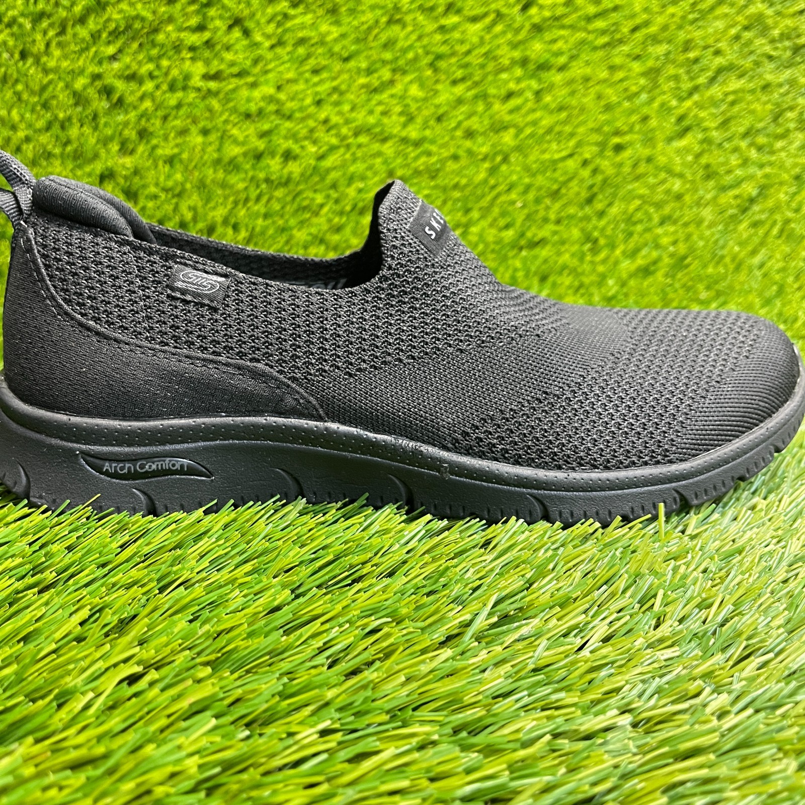 Skechers Arch Fit Refine 2.0 Cascade Womens Size 7 Black Walking Shoes Sneakers