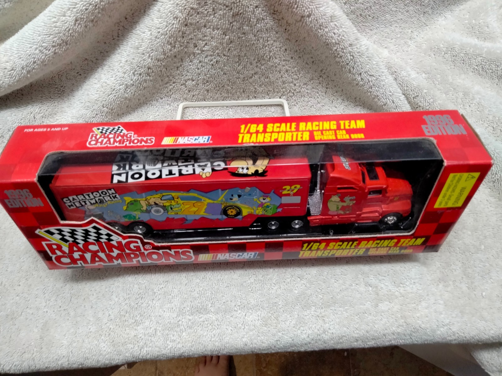 Racing Champions #29 Steve Grissom 1996 Cartoon Network Team Transporter 1:64