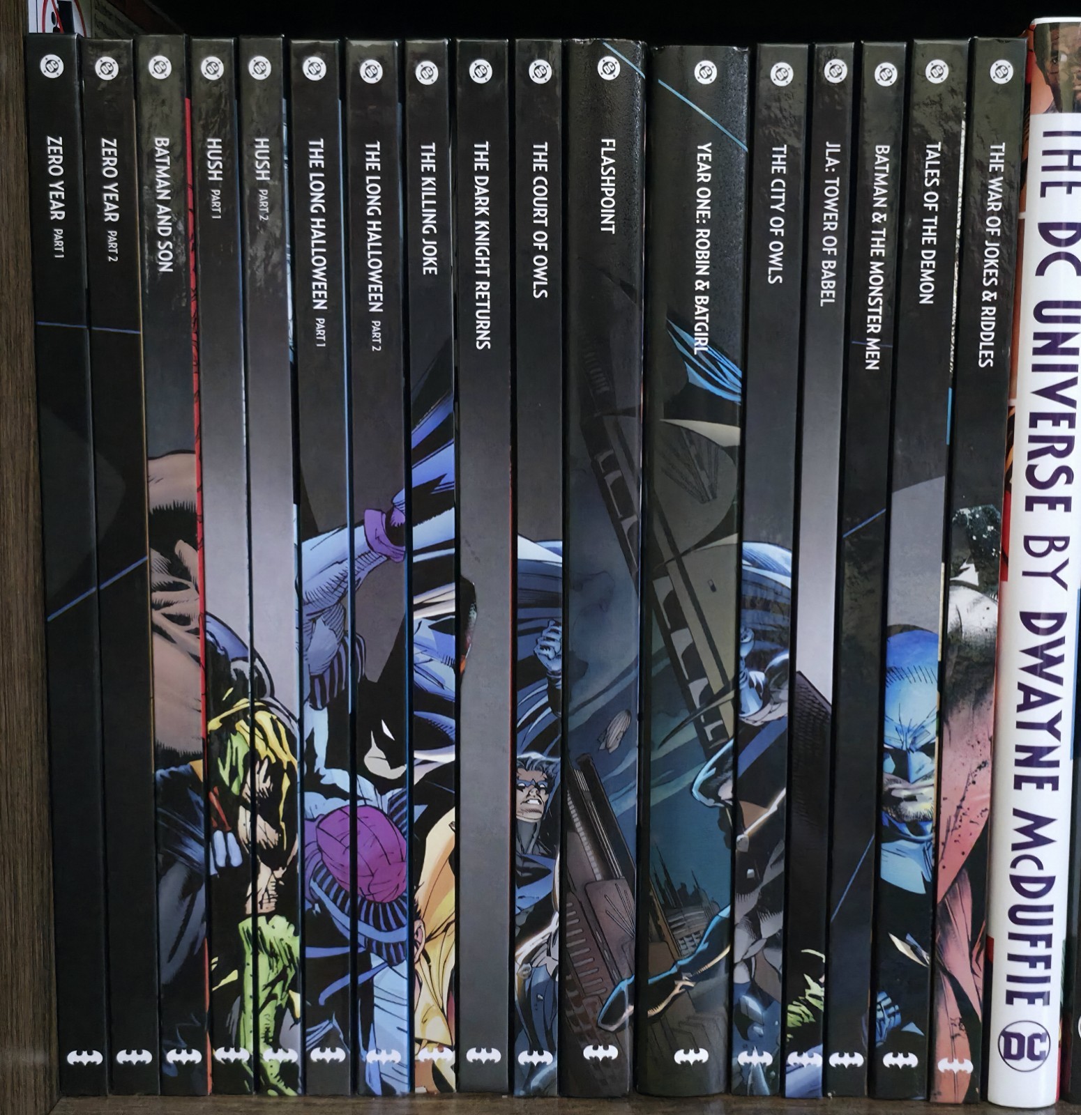 Fanhome Legends of Batman HC Graphic Novel Collection Hush 17 Books with Extras Fanhome Legends of Batman HC Graphic Novel Collection Hush 17 Books with Extras