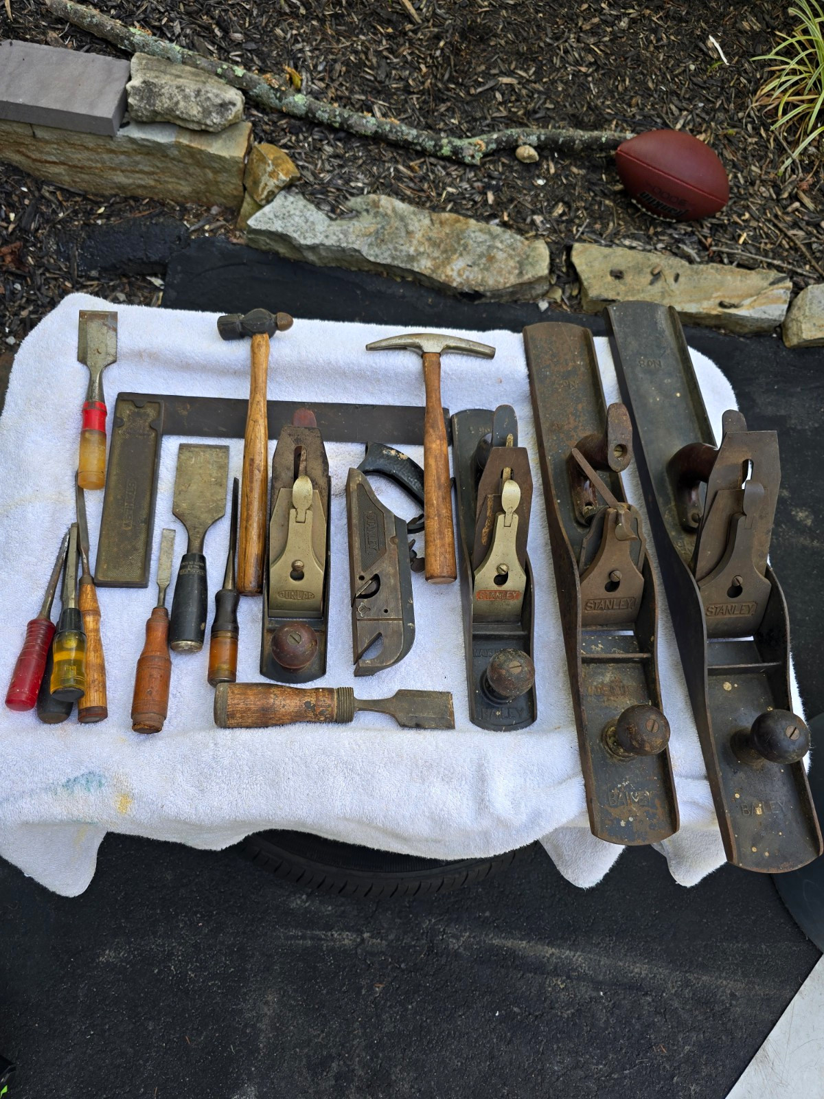 Vintage Stanley Woodworking Planes And Chisels. Stanley #5,7,8,78 Dunlap Vintage Stanley Woodworking Planes And Chisels. Stanley #5,7,8,78 Dunlap