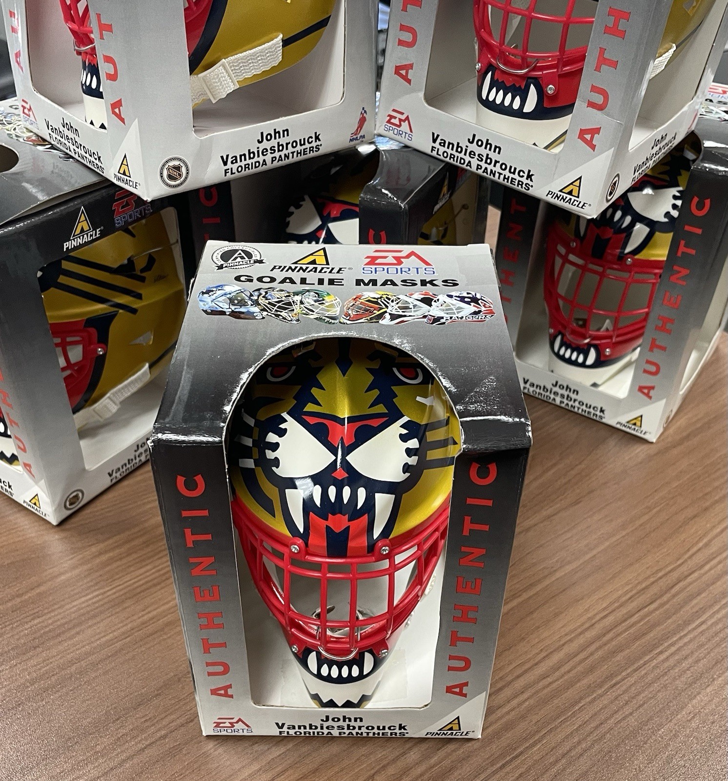 New John Vanbiesbrouck EA Sports NHL Mini Goalie Mask Florida Panthers Pinnacle New John Vanbiesbrouck EA Sports NHL Mini Goalie Mask Florida Panthers Pinnacle