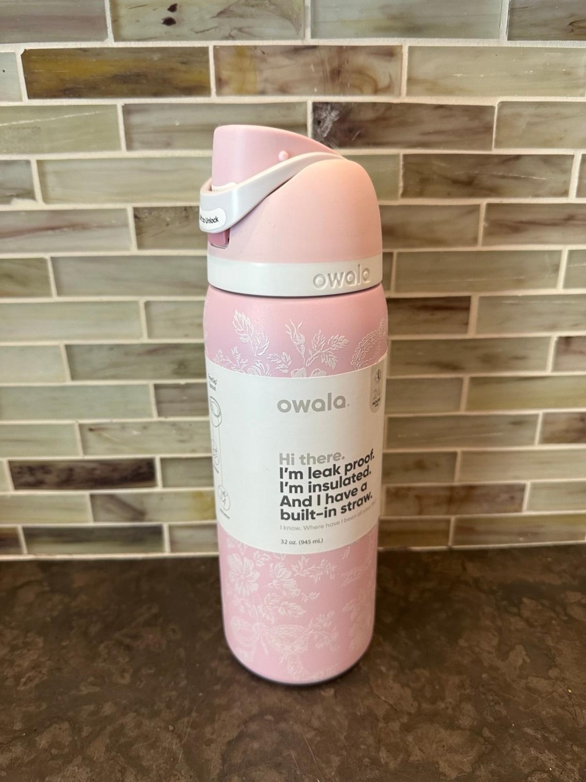 UO EXCLUSIVE OWALA Freesip 32 oz Ribbon Toile UO EXCLUSIVE OWALA Freesip 32 oz Ribbon Toile