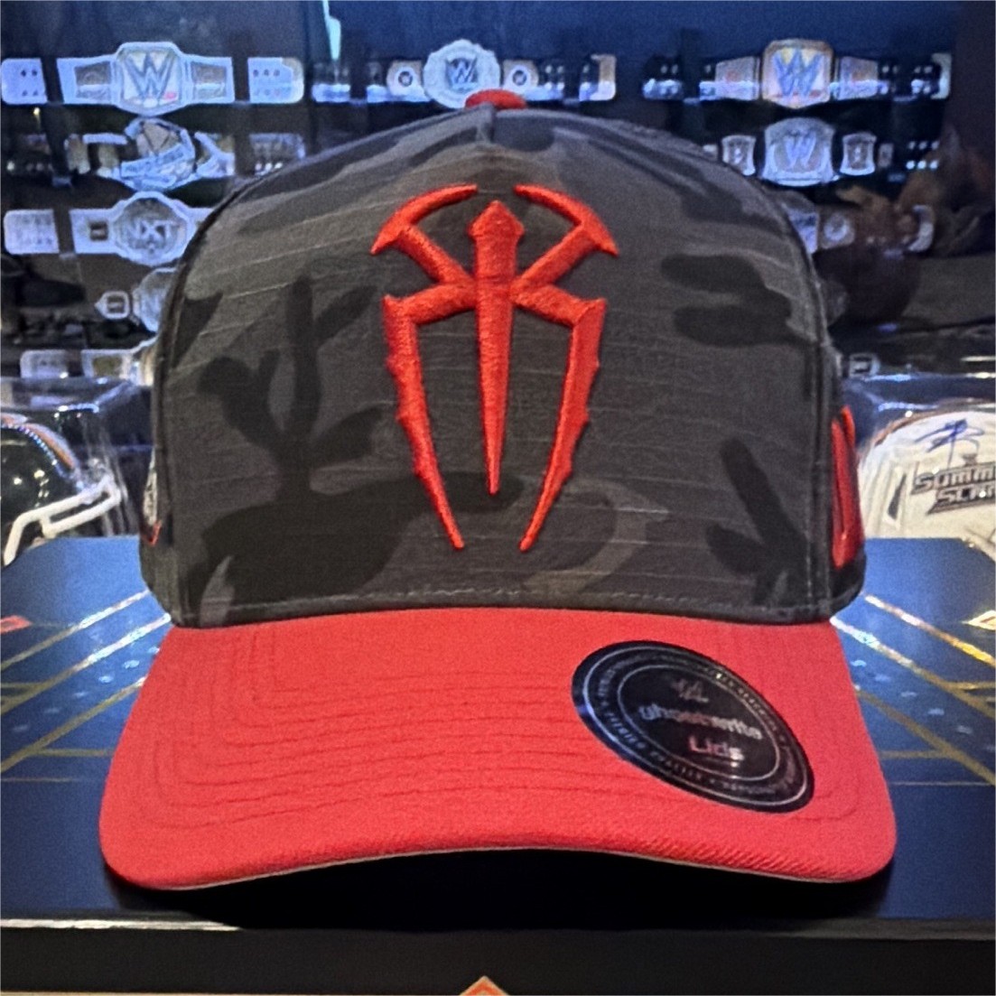 WWE Superstar Chase Lids Exclusive Ghostwrite Roman Reigns OTC signed hat base WWE Superstar Chase Lids Exclusive Ghostwrite Roman Reigns OTC signed hat base