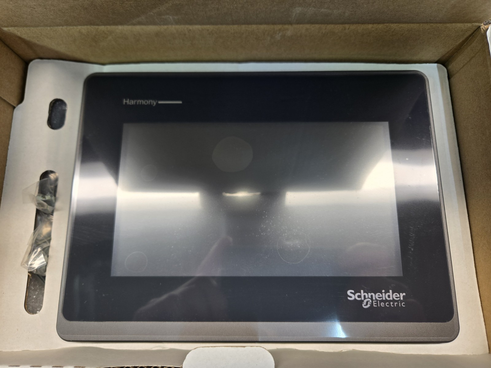 Scneider Electric HMISTW6400 7