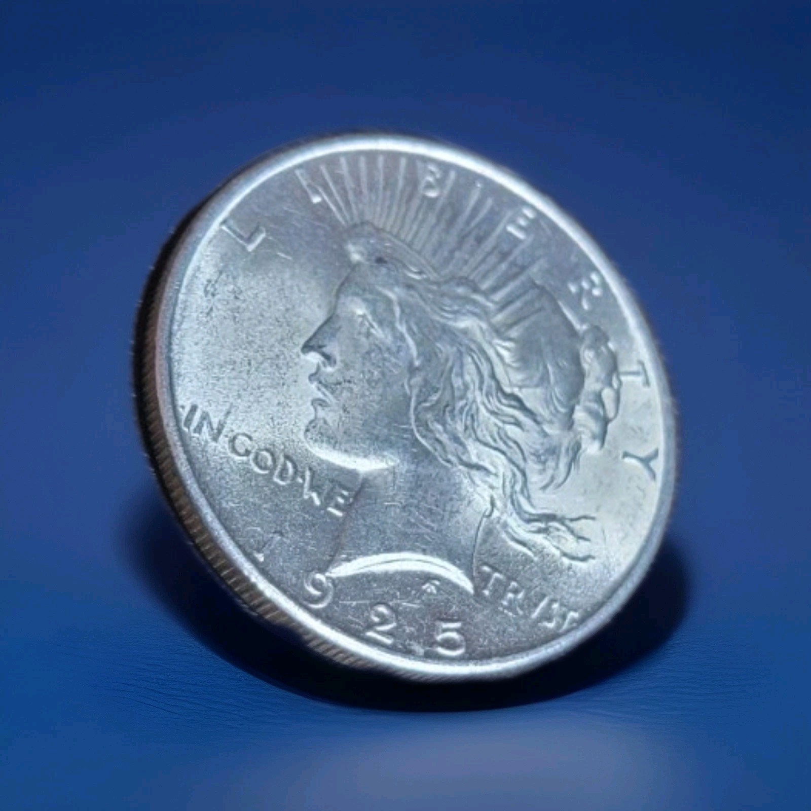 1925-P Peace Silver Dollar- Choice BU - Semi-Key date - Nice Luster - Gorgeous 1925-P Peace Silver Dollar- Choice BU - Semi-Key date - Nice Luster - Gorgeous