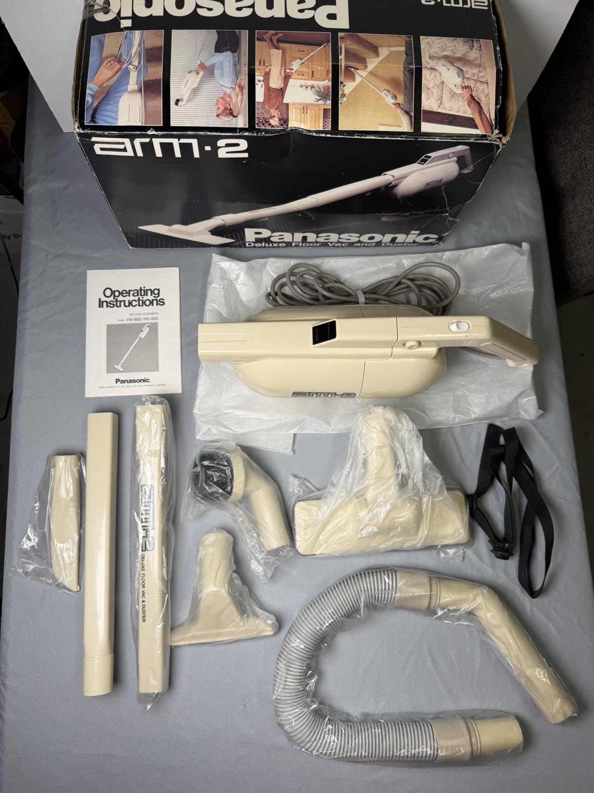 Rare Vintage Panasonic Arm 2 HV-900 Deluxe Floor Vacuum & Duster