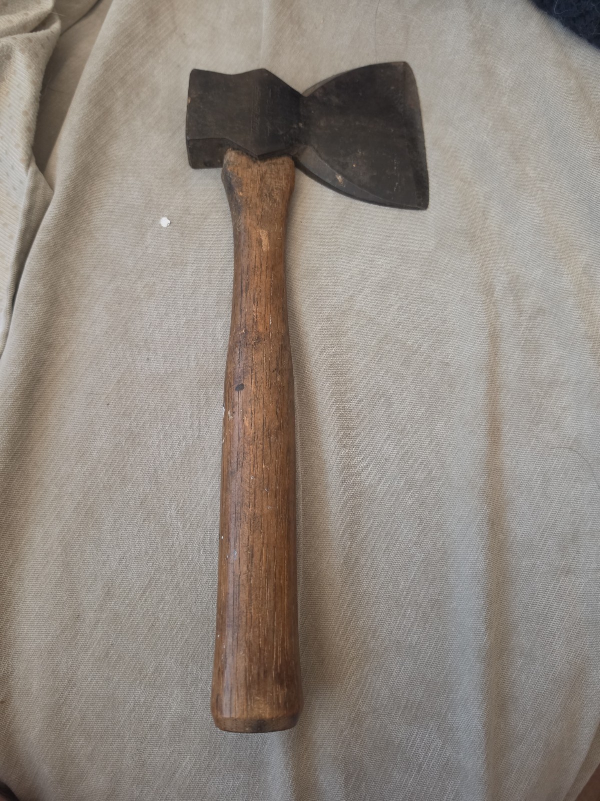 Vintage True Temper No TB2 Broad Hatchet Hewing Axe Forged Steel USA Carpenter Vintage True Temper No TB2 Broad Hatchet Hewing Axe Forged Steel USA Carpenter
