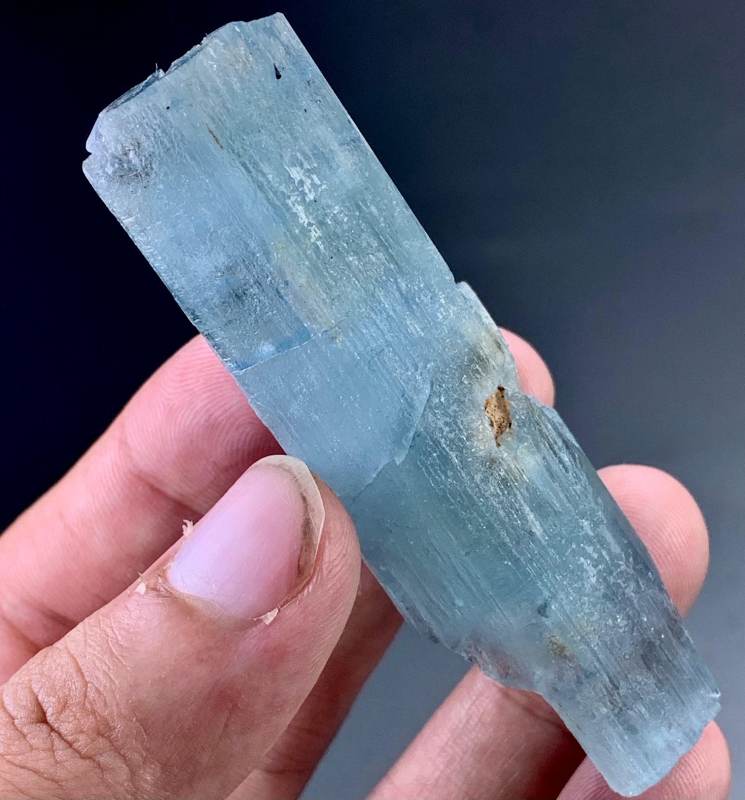 212 CT Natural Terminated Dark blue Aquamarine Crystal From Skardu Pakistan 212 CT Natural Terminated Dark blue Aquamarine Crystal From Skardu Pakistan