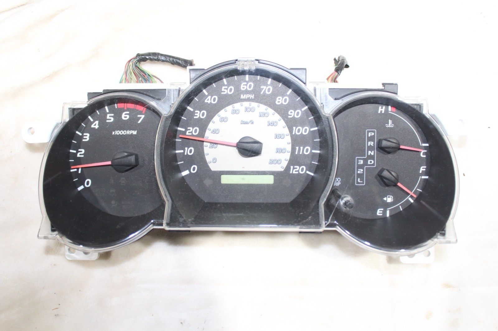 05-15 Toyota TACOMA DASH Instrument Cluster GAUGES Speedometer 2.7 Auto 2wd 88
