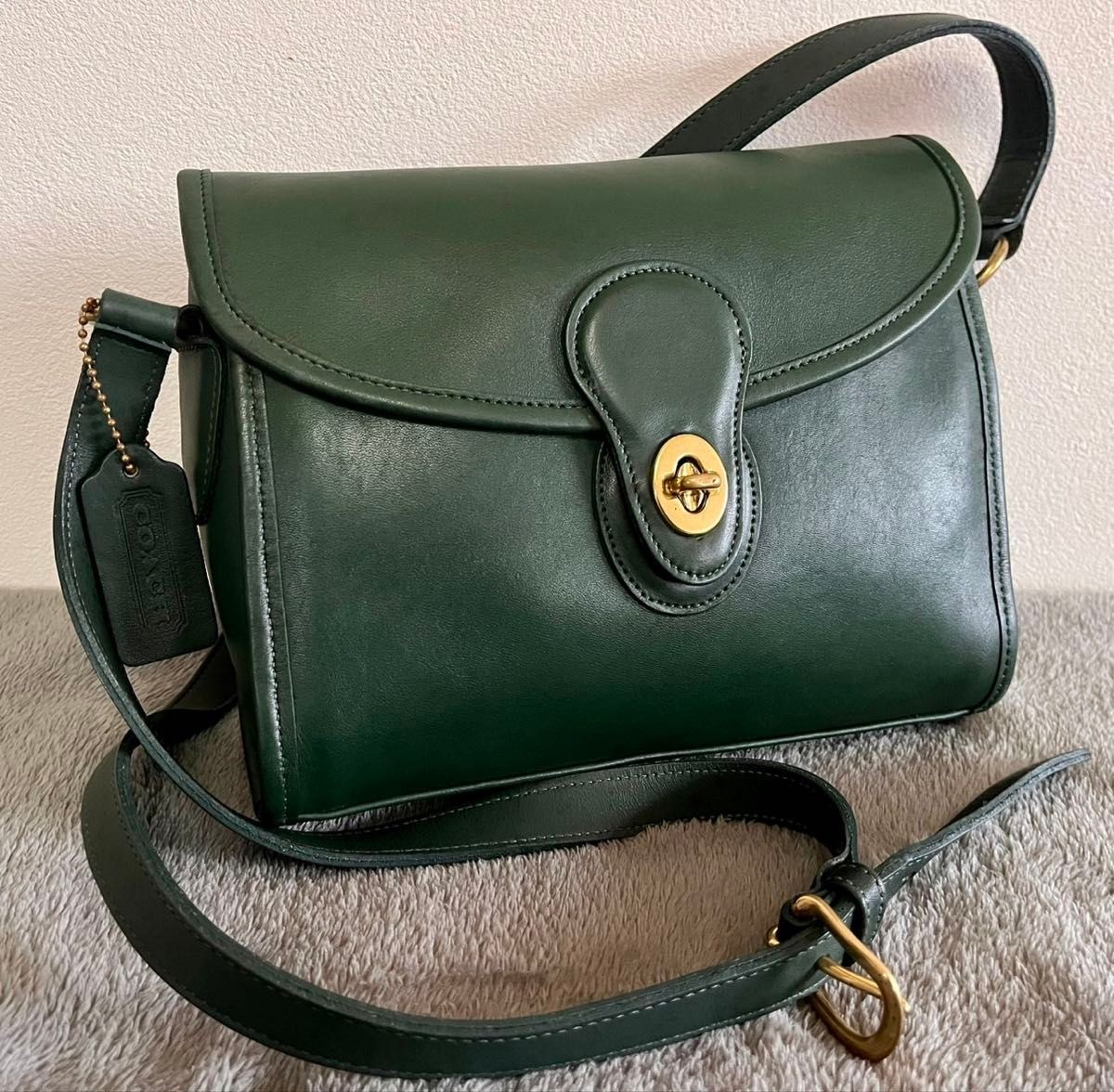 Vintage COACH Vintage COACH Shoulder Bag Turn Lock Rare Bottle Green Leather Mad