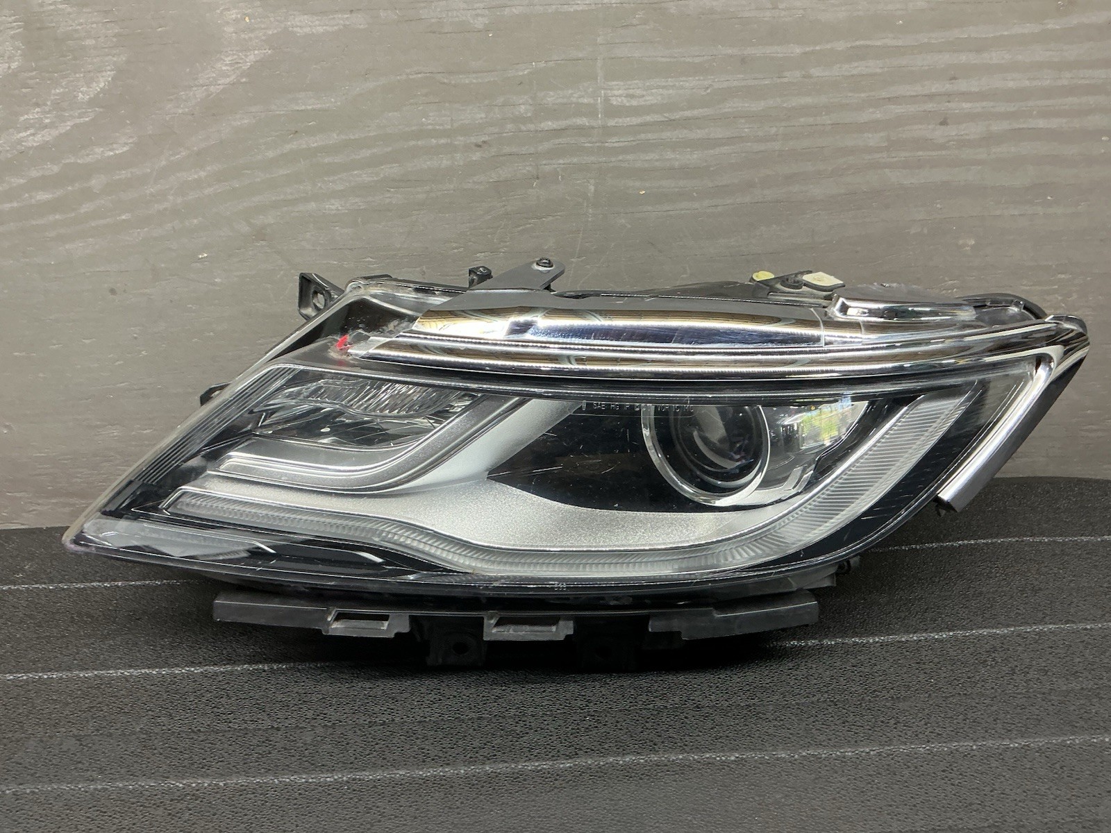 2015-2019 Lincoln MKC Headlight LH OEM