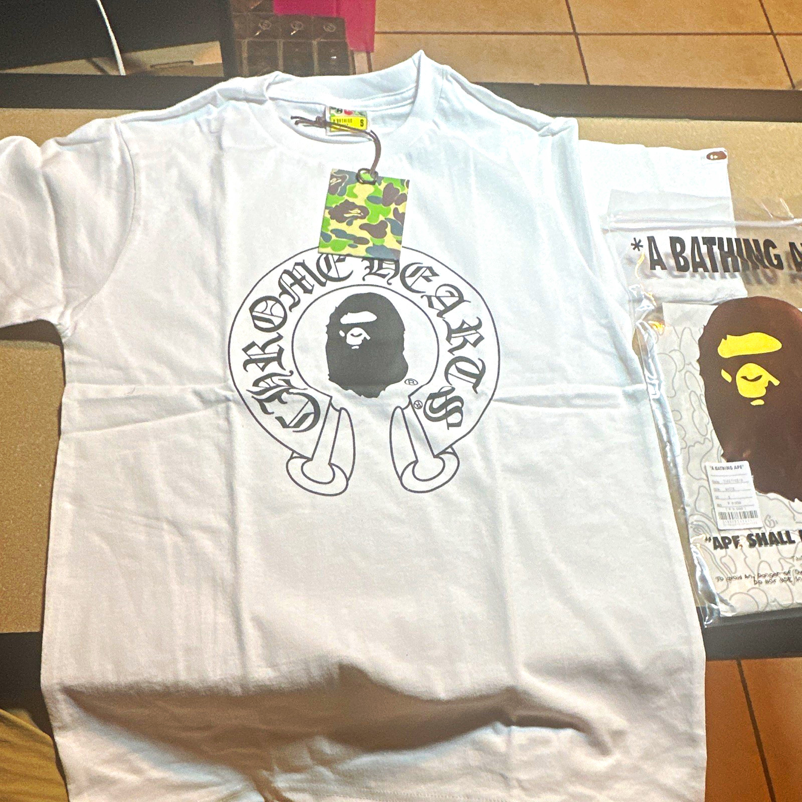 A Bathing Ape BAPE White Graphic Print Logo Double-Sided Tee Crew Neck Men’s S
