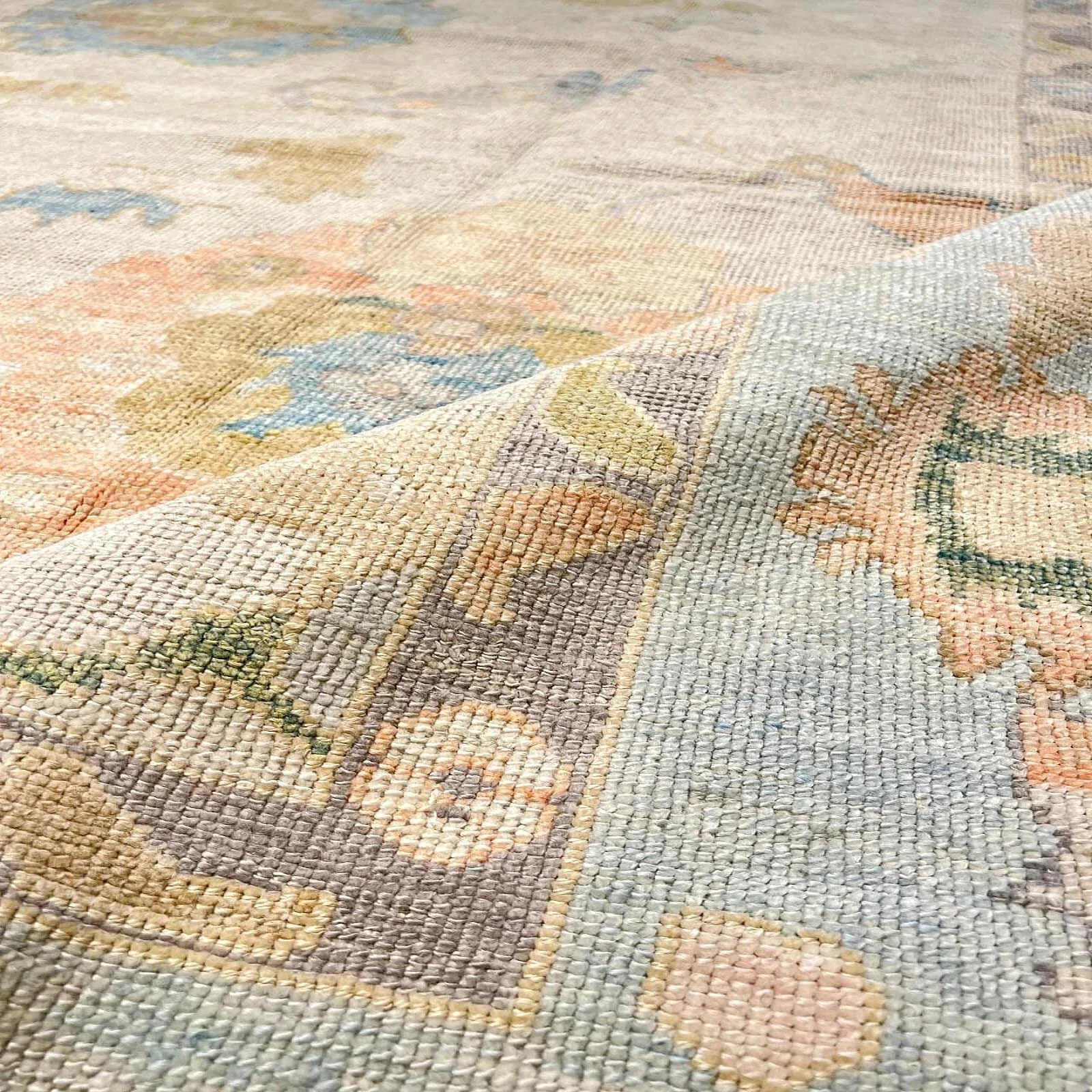 Muted Beige Turkish Oushak Rug Vintage Style Hand Knotted 100% Wool Area Carpets Muted Beige Turkish Oushak Rug Vintage Style Hand Knotted 100% Wool Area Carpets