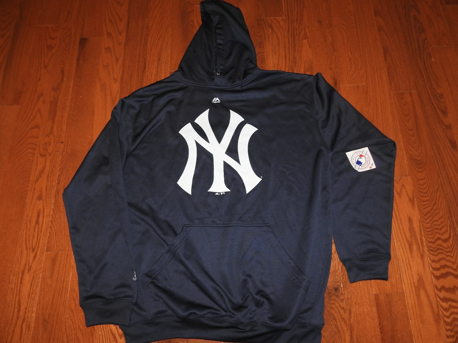 Majestic New York Yankees Baseball Sweatshirt New Mens Sizes Big & Tall