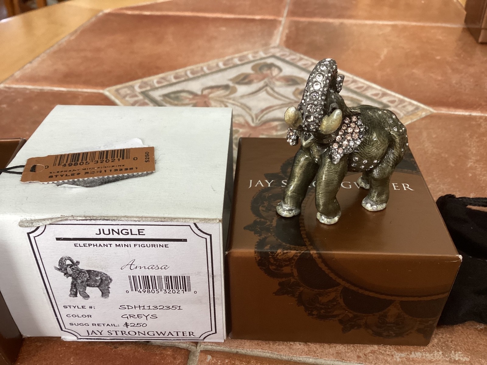 Jay Strongwater Figurine Mini Jungle Elephant Amasa NIB
