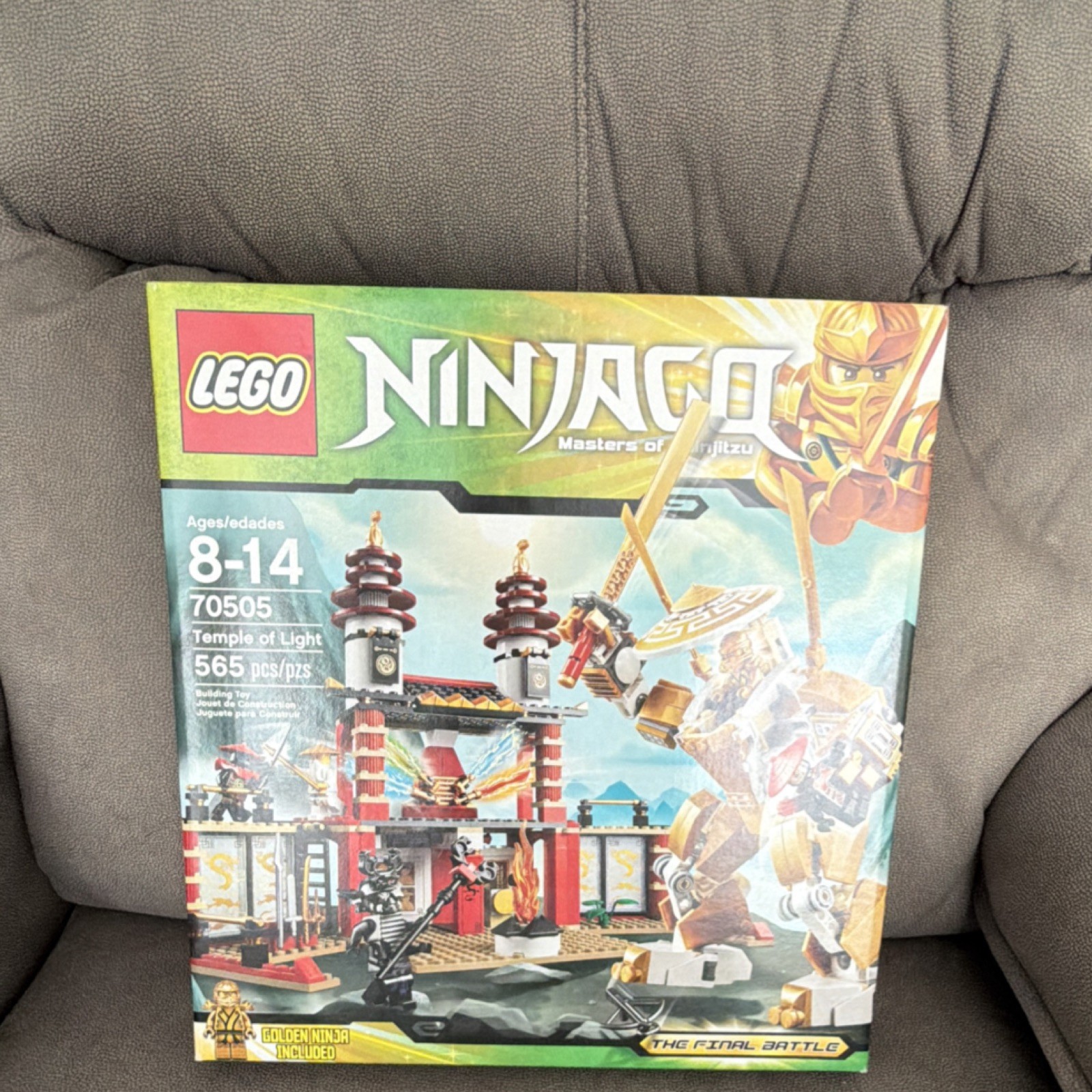 LEGO NINJAGO Masters of Spinjitzu Temple of Light 70505 565 pcs Golden Ninja LEGO NINJAGO Masters of Spinjitzu Temple of Light 70505 565 pcs Golden Ninja