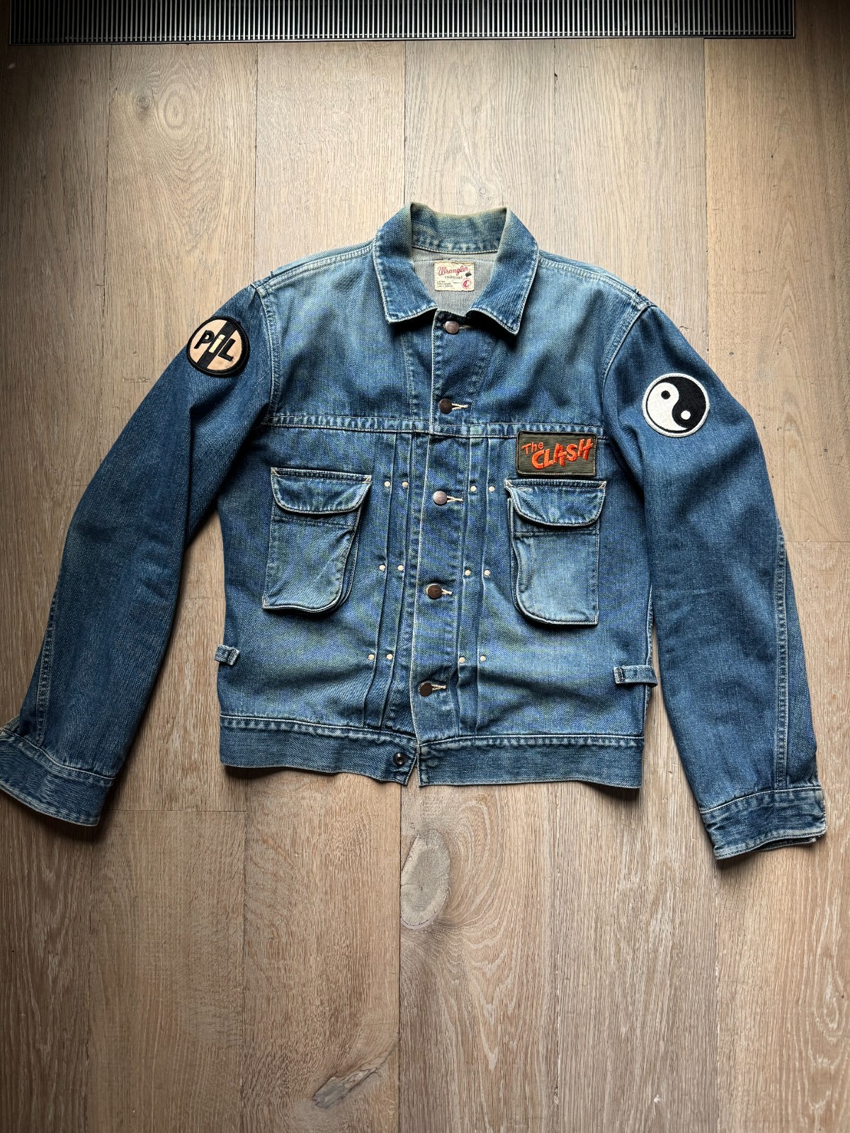 Custom \'Vintage\' Wrangler Cockscomb Denim Jacket size L